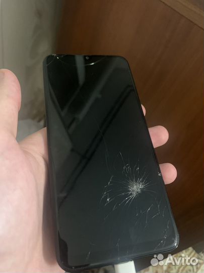 Телефон Samsung M21