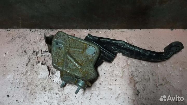 Рычаг стояночного тормоза Mitsubishi Outlander (C