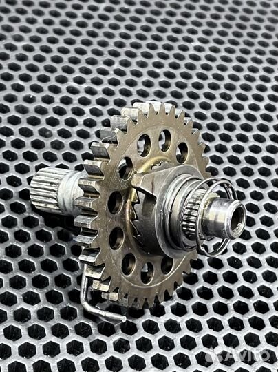 Вал кикстартера Honda CRF 450R 2002-2004