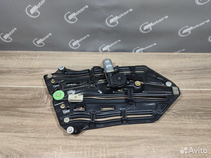Привод стеклоподъемника с мотором задний Bmw 330Ci