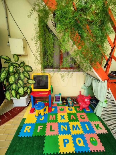 Комната 45 м² в 2-к., 1/2 эт.