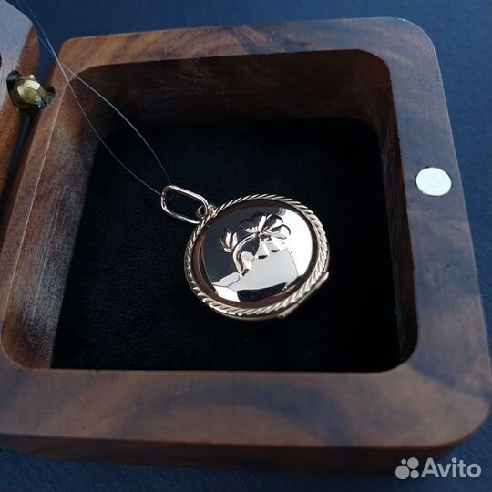 Подвеска советская из красного золота