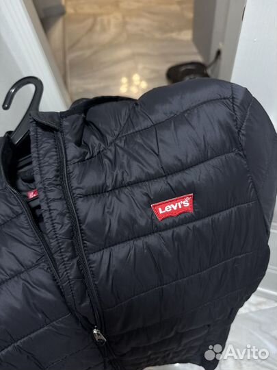 Куртка levis женская