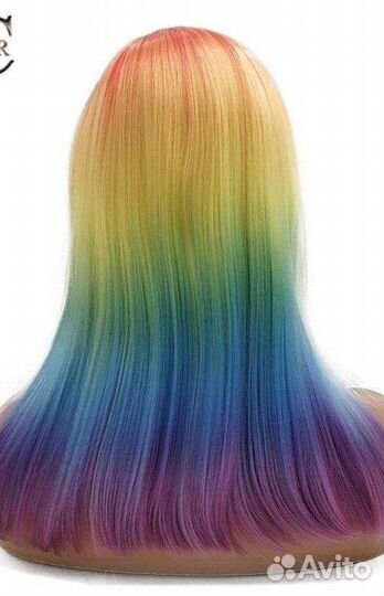 Яркий парик