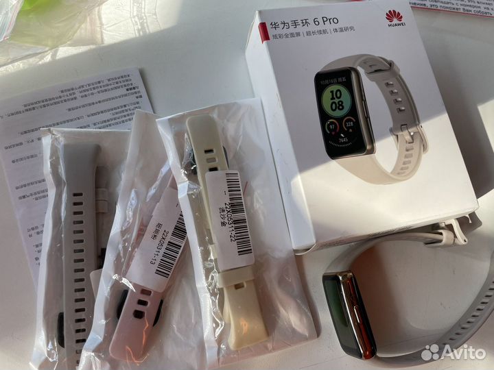 Умные часы Huawei Band 6 Pro (серый)