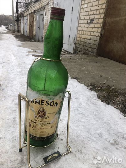 Стеклянные бутыли