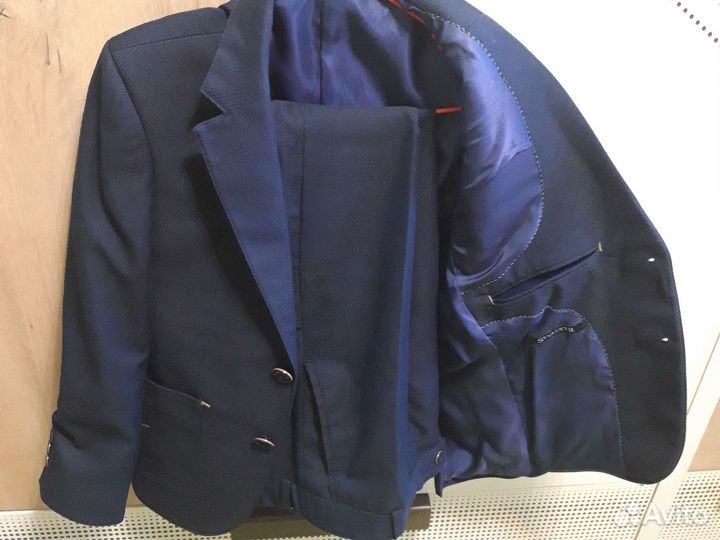 Брючный костюм