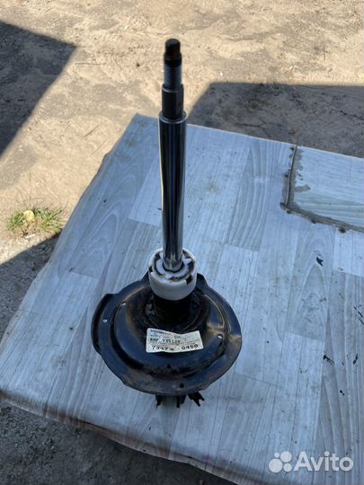 Стойка передняя левая Kia Rio 2