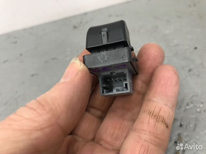 Кнопка стеклоподъемника Audi A5 8T cdnc 2011