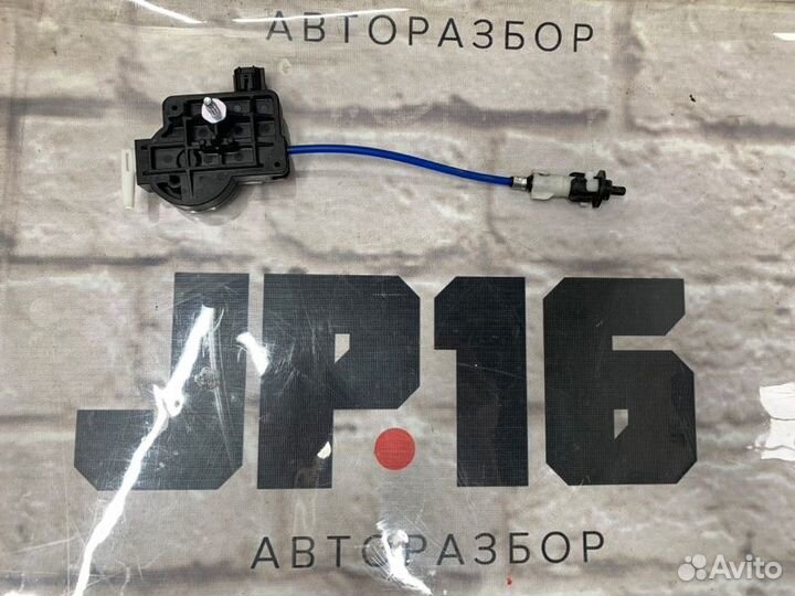 Замок лючка бензобака задний Lexus Is250 GSE20