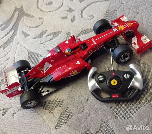 Машина на радиоуправлении для дрифта