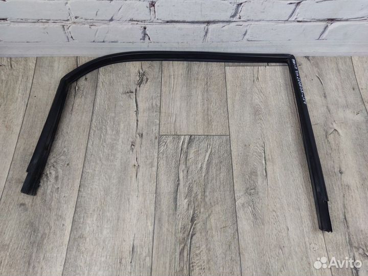 Уплотнитель стекла двери задний левый Matiz Матиз