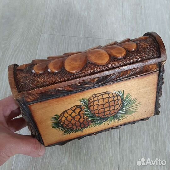 Шкатулка деревянная