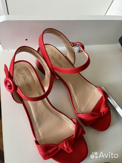 Босоножки женские 37 размер