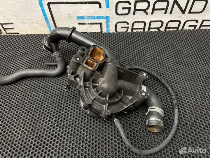 Насос водяной (помпа) Mercedes-Benz C-Class W204