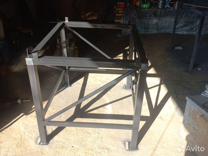 Подставка под еврокуб