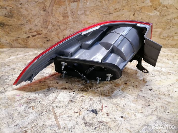 Фонарь правый Honda Accord 8