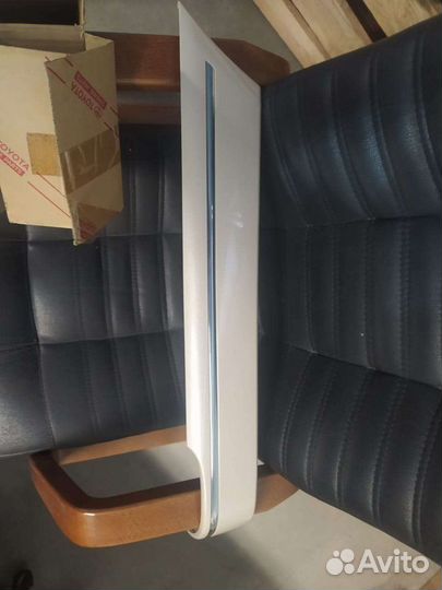 Накладка крыла Toyota Land Cruiser