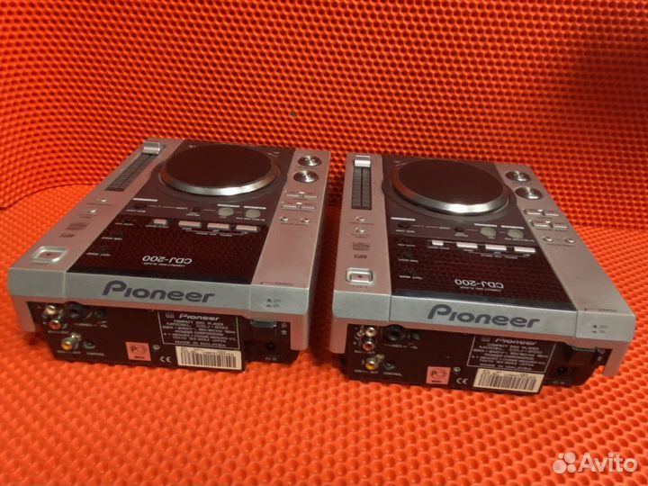 Pioneer CDJ-200 DJ CD/MP3 проигрыватель 2 штуки