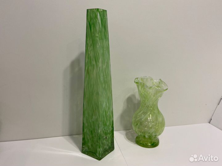 Ваза зеленое стекло вареное