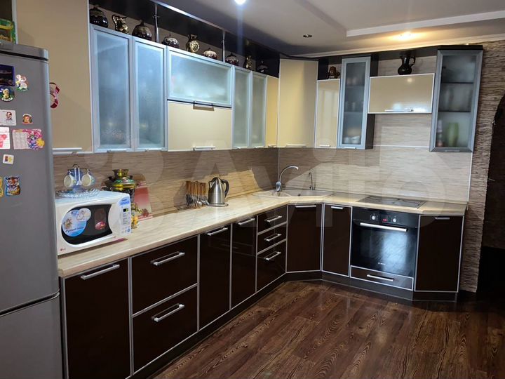 2-к. квартира, 84 м², 13/14 эт.