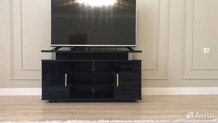 Тумба под телевизор