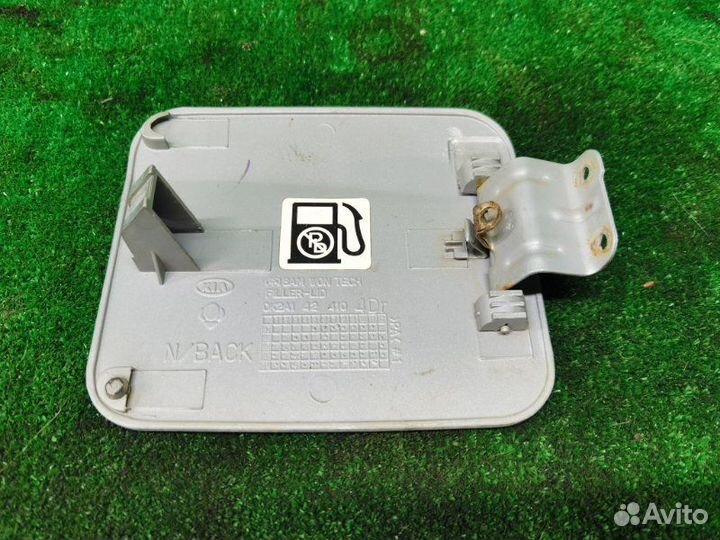 Лючок бензобака Kia Sephia 2 седан 1.6 2003