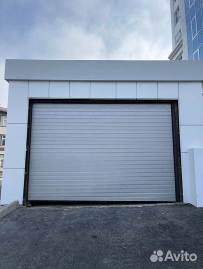 Секционные ворота