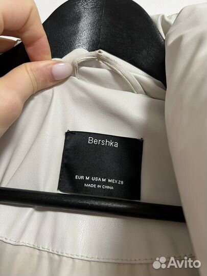 Куртка-бомбер бершка (bershka)