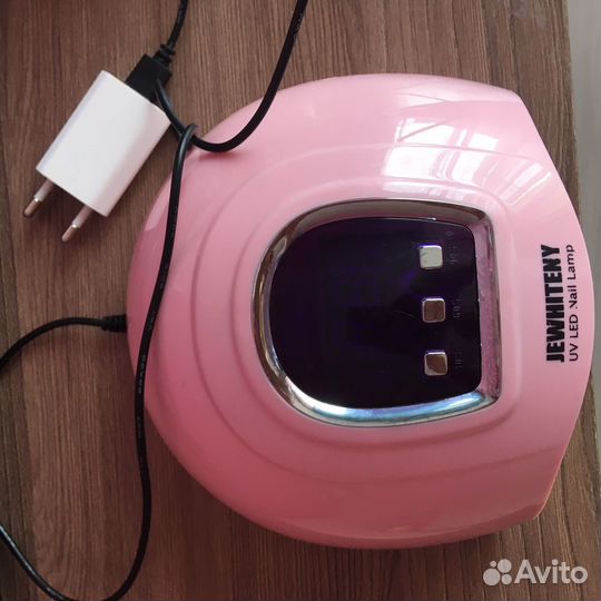 Лампа для ногтей