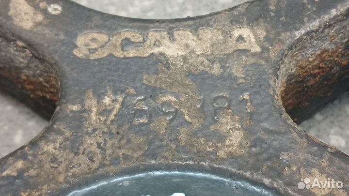 Кронштейн амортизатора нижний левый CG