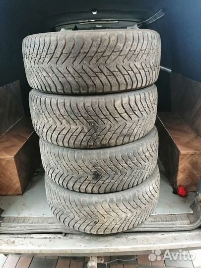 Nokian Tyres Hakkapeliitta 8 SUV 265/50 R20