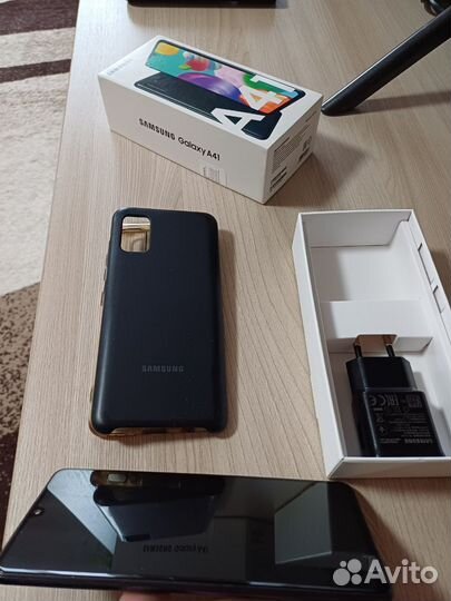 Samsung Galaxy A41, 4/64 ГБ