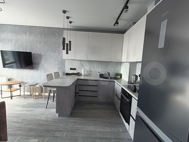 2-к. квартира, 60 м², 4/10 эт.