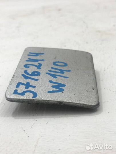 Заглушка поддомкратника