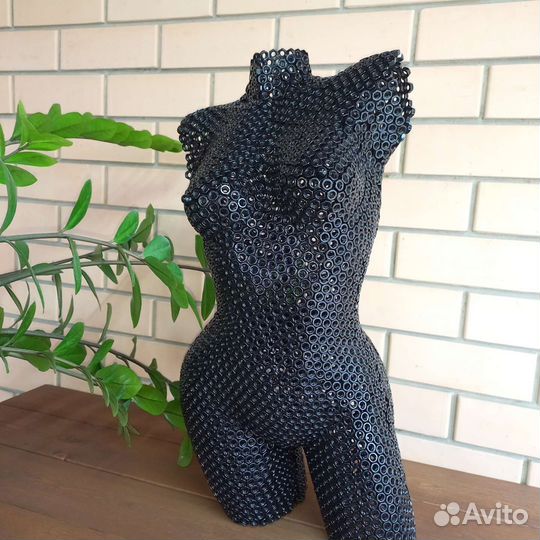 Скульптура из гаек