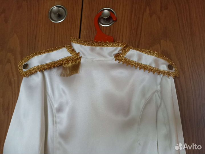 Танцевальный костюм