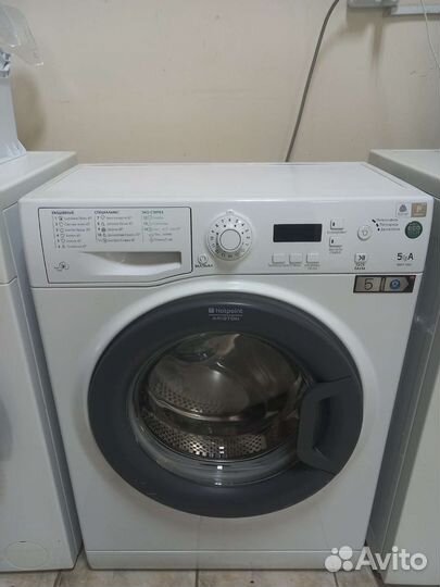 Стиральная машина Hotpoint-Ariston 5 кг. Узкая