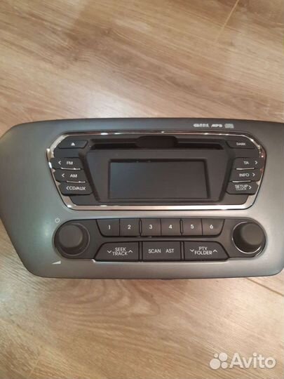 Штатная магнитола от Киа рио (новая)