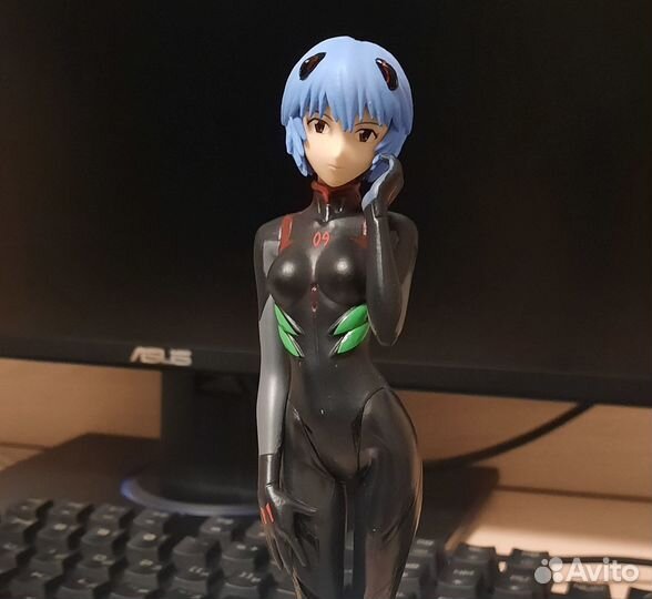 Фигурка Аянами Рей из аниме Евангелион