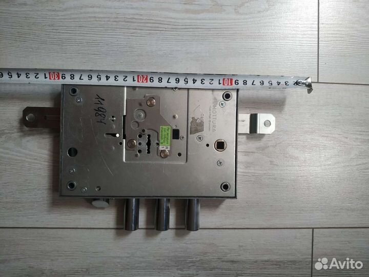 Замок сувальдный Motura