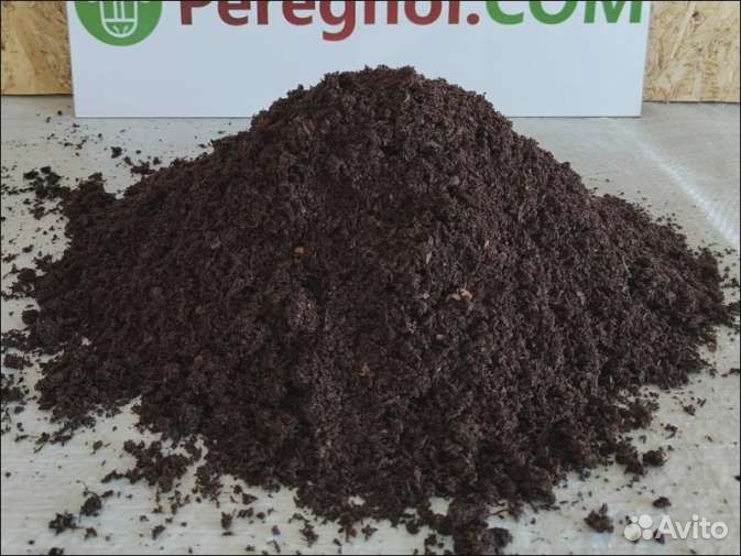 Торф 30%, плодородный грунт 40%, конский перегной