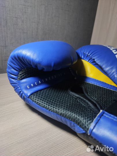Боксерские перчатки everlast 8oz