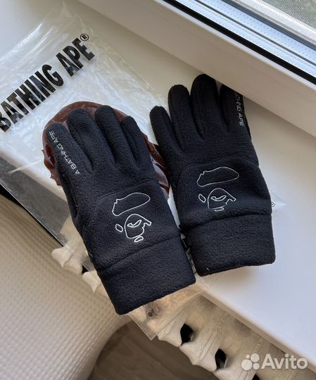 Перчатки Bape