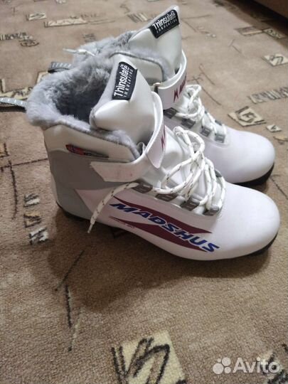 Лыжные ботинки