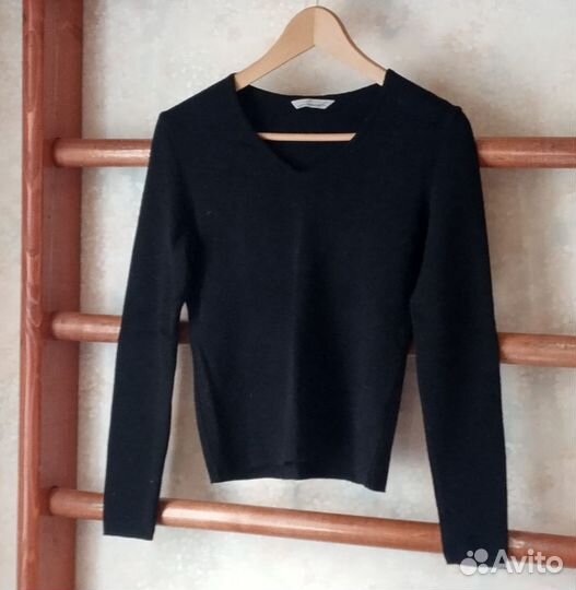 Пакет женской одежды: 12 джемперов, блузок (44-48)