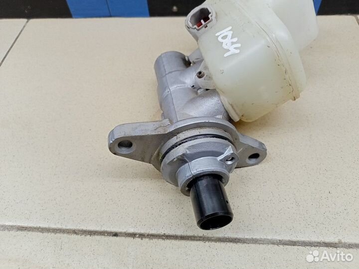 Цилиндр тормозной главный RAV 4 2013