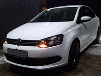 Volkswagen Polo 1.6 AT, 2015, 170 000 км, с пробегом, цена 1 100 000 руб.