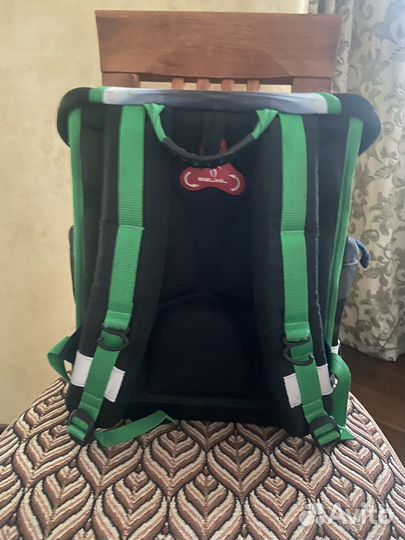 Рюкзак школьный с ортопедической спинкой