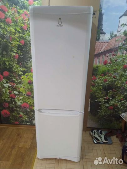Холодильник б/у двухкамерный двухкомпрессорный